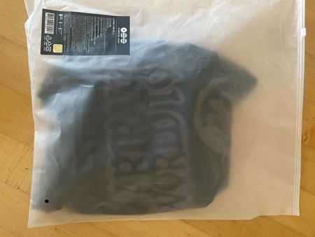 BTS Tour T-Shirt Arirang Grösse L neu mit Etikett