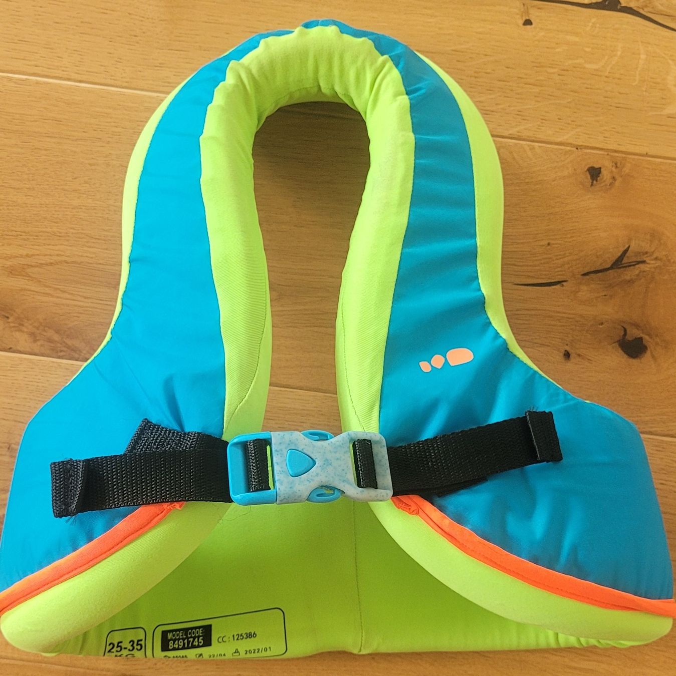 Decathlon Schwimmwesten: Schwimmtrainer Kinder Grösse 25-35kg – Gebraucht aus Worb von Sibille20