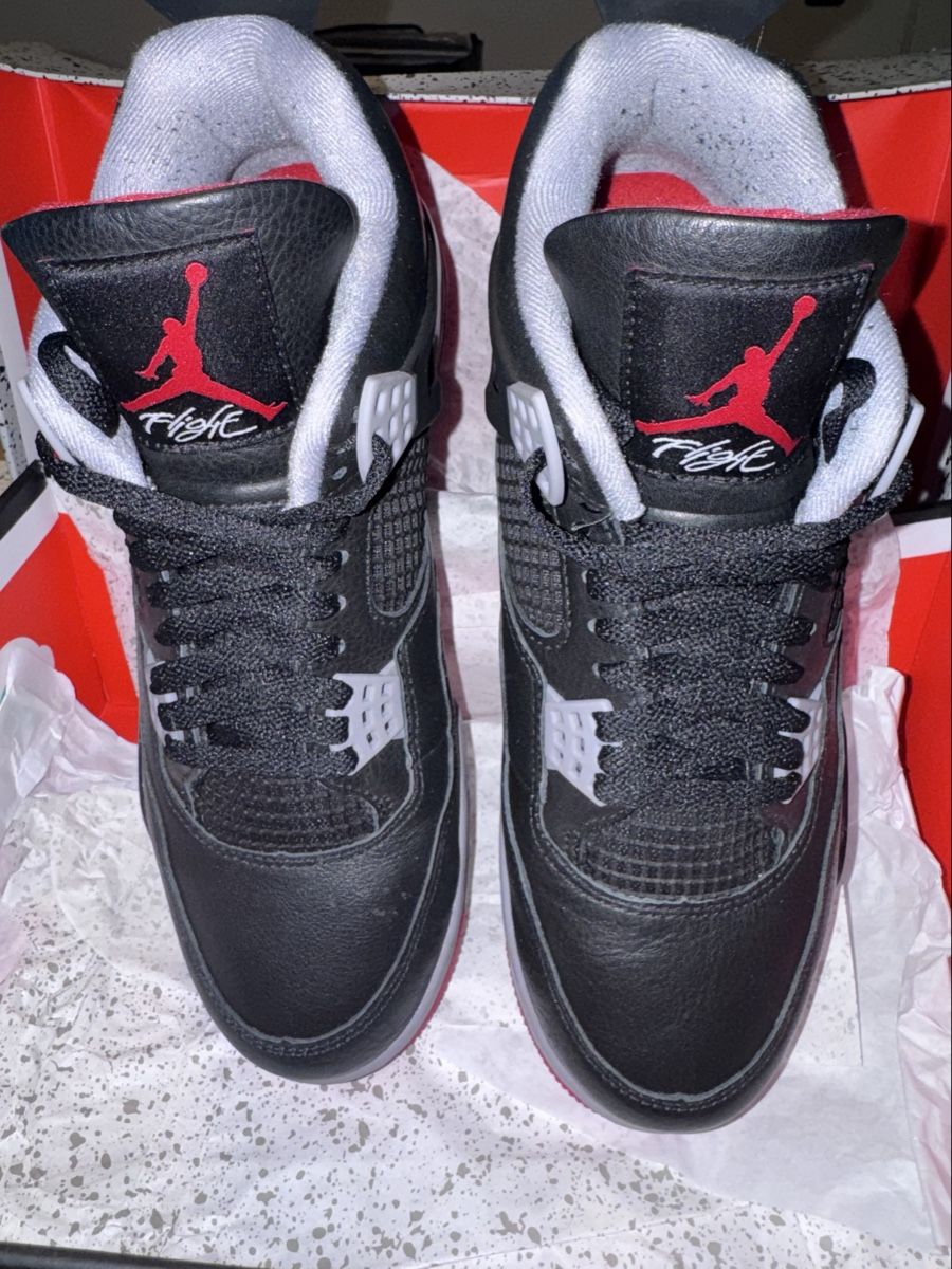 Jordan 4 Schwarz Rot