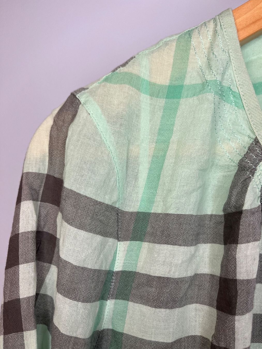 Burberry Blusen: Women's Burberry Checked Blouse Large – Gebraucht aus Gurtnellen von AlexandraB51 4