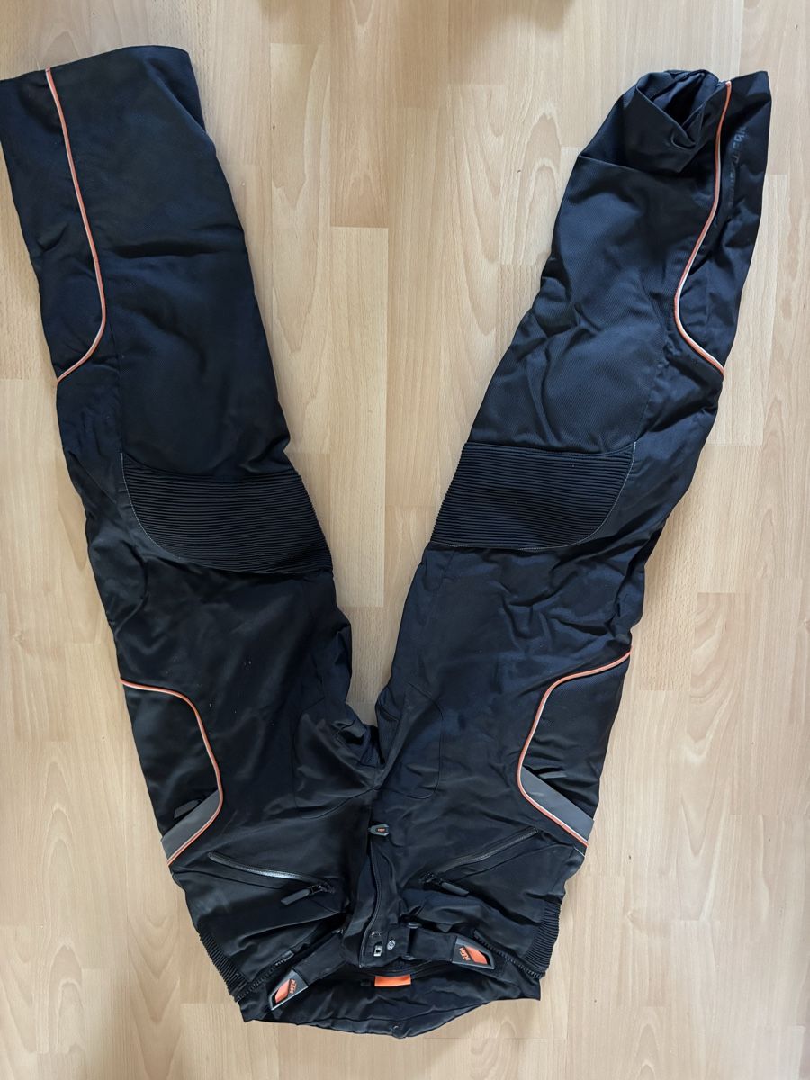 Pantaloni: KTM Motorradhose – Usato da Münchenbuchsee venduto da Steamin