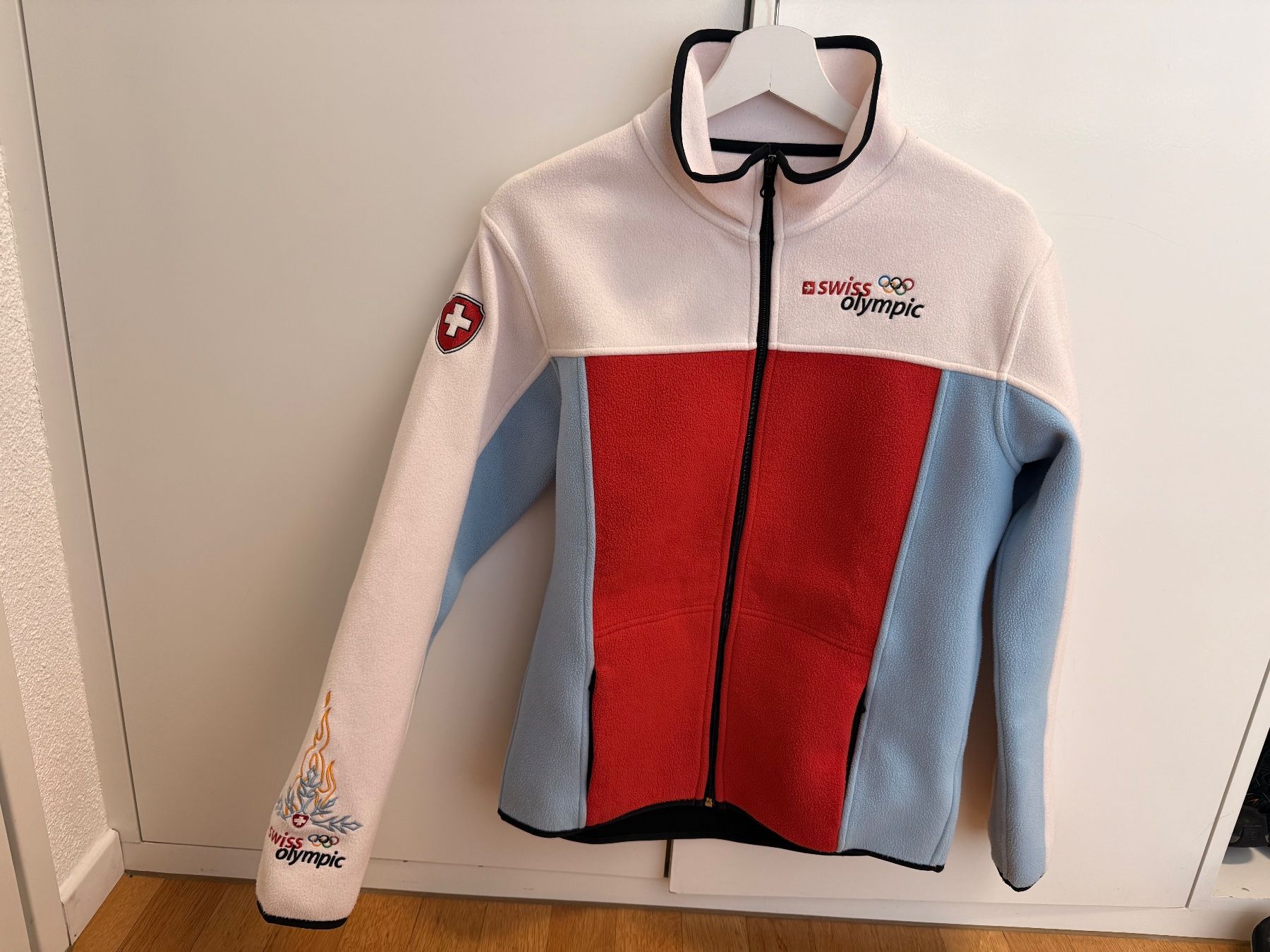 Giacche: Swiss Olympic Jacke/ Pullover – Usato da St. Gallen venduto da Emifrei