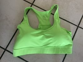 Sport BH Powerzone gruen Gr. M Neu