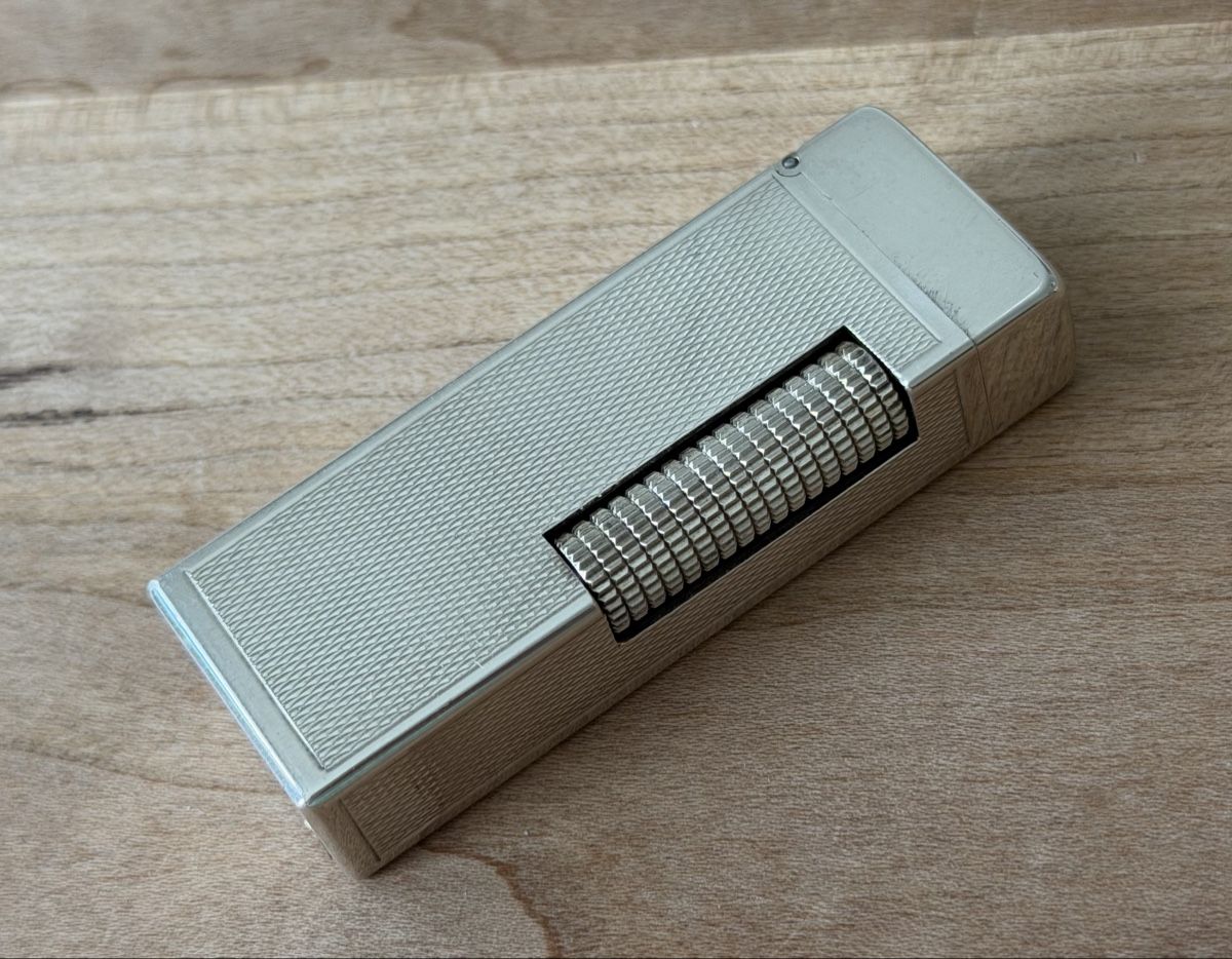 Dunhill Accendini: professionell restauriertes Vintage Dunhill Feuerzeug – Usato da Embrach venduto da watchesandlighters 1