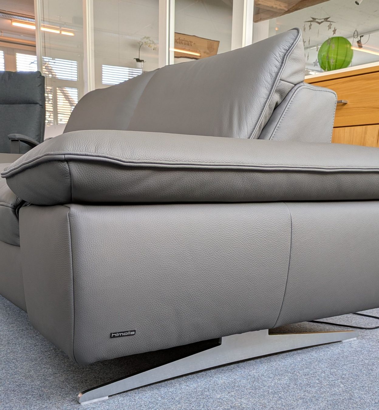Himolla Divani: Ledersofa 2-plätzig, mit elektrischer Verstellung – Nuovo (secondo la descrizione) da Einsiedeln venduto da Moebel-Huus 6