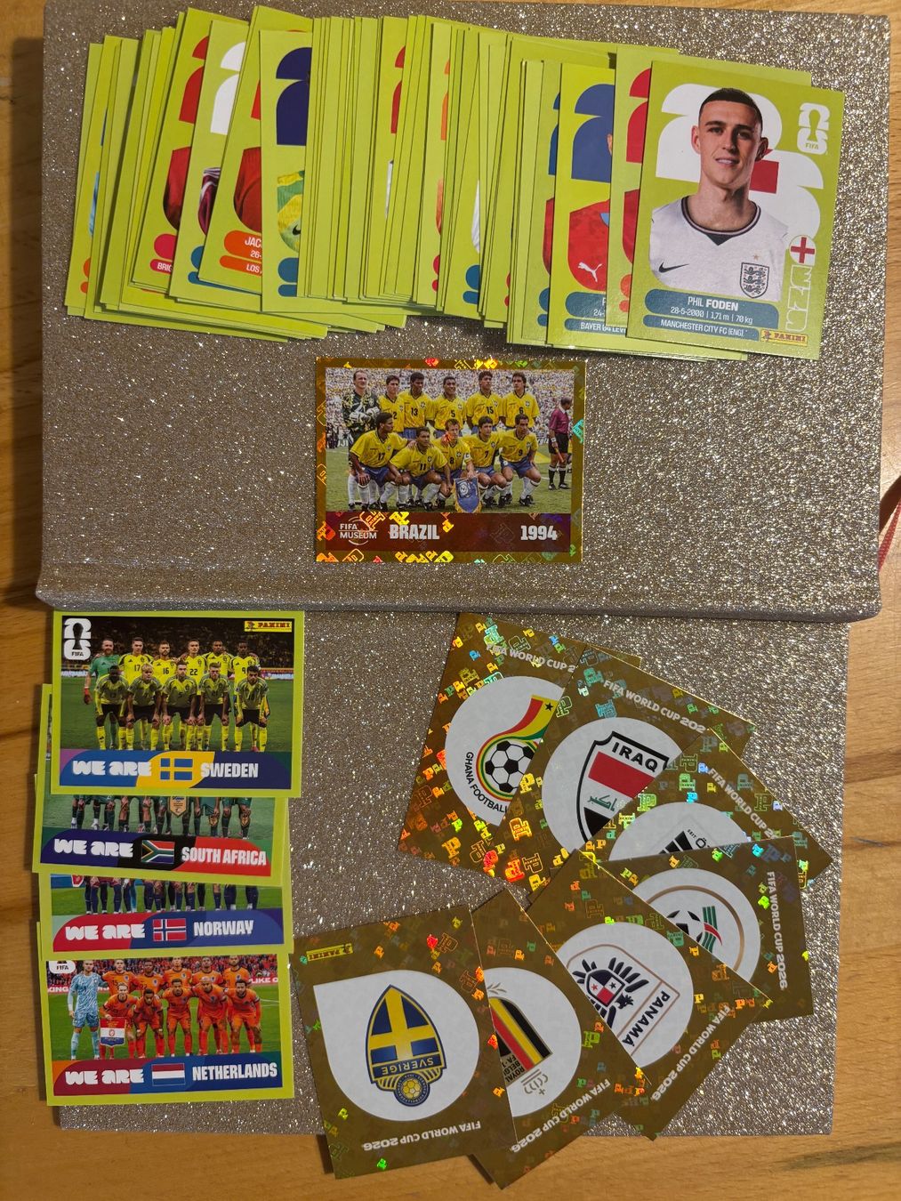 Panini Carte collezionabili: 70+ Panini mit 1FWC, 7 Flaggen, 4 Mannschaften – Nuovo (secondo la descrizione) da Bülach venduto da eleni.anna