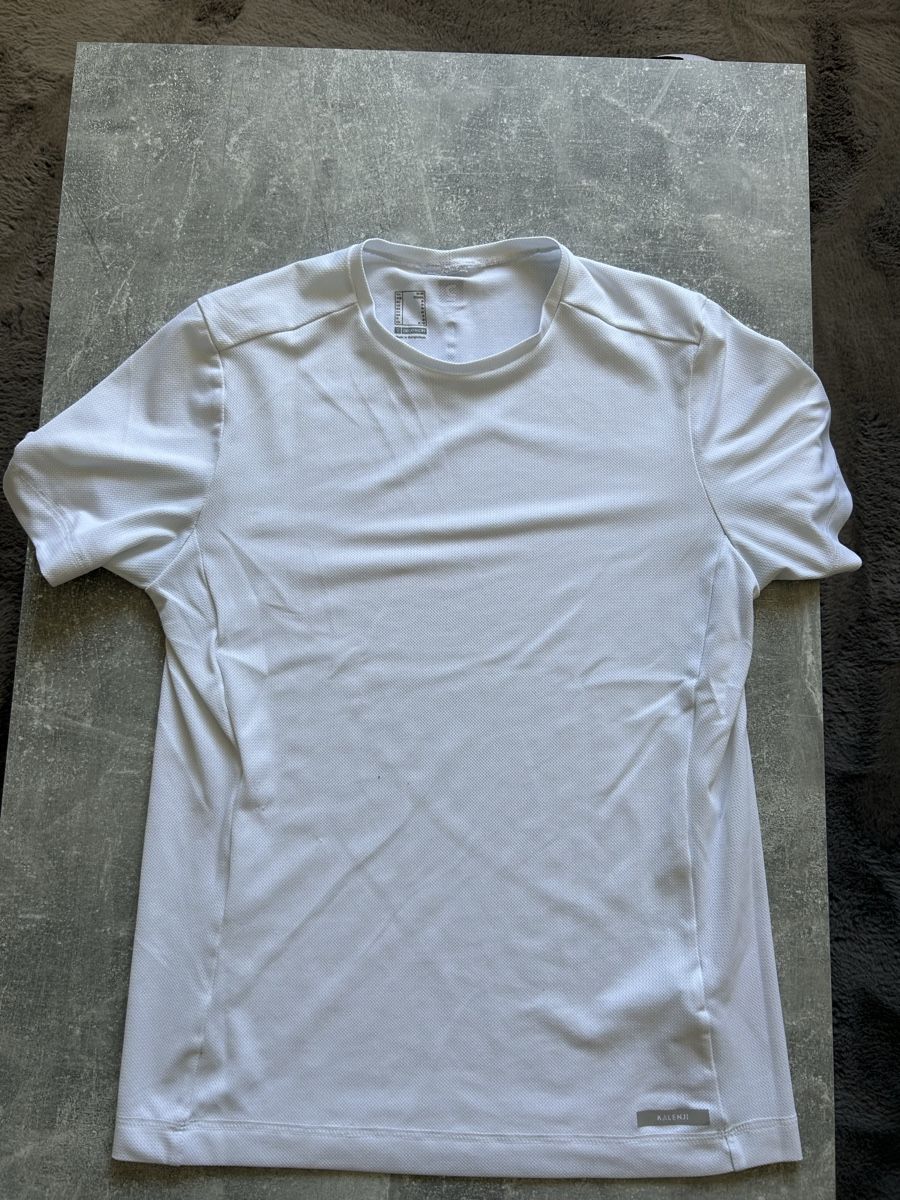 T-shirt: T-shirt running – Usato da St-Pierre-Clages venduto da thu_v2mt