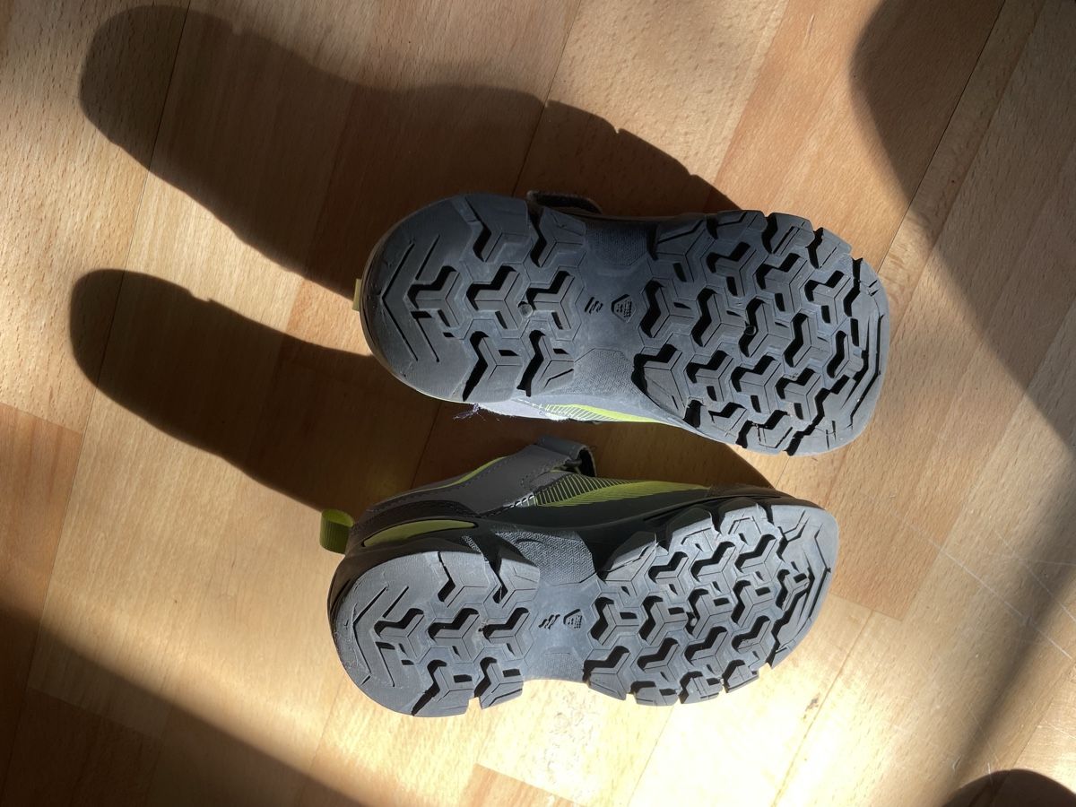 Decathlon Schuhe für Jungen: Chaussures de marche taille 28 Quechua – Neu (gemäss Beschreibung) aus Biel/Bienne von ger_f8ls 1