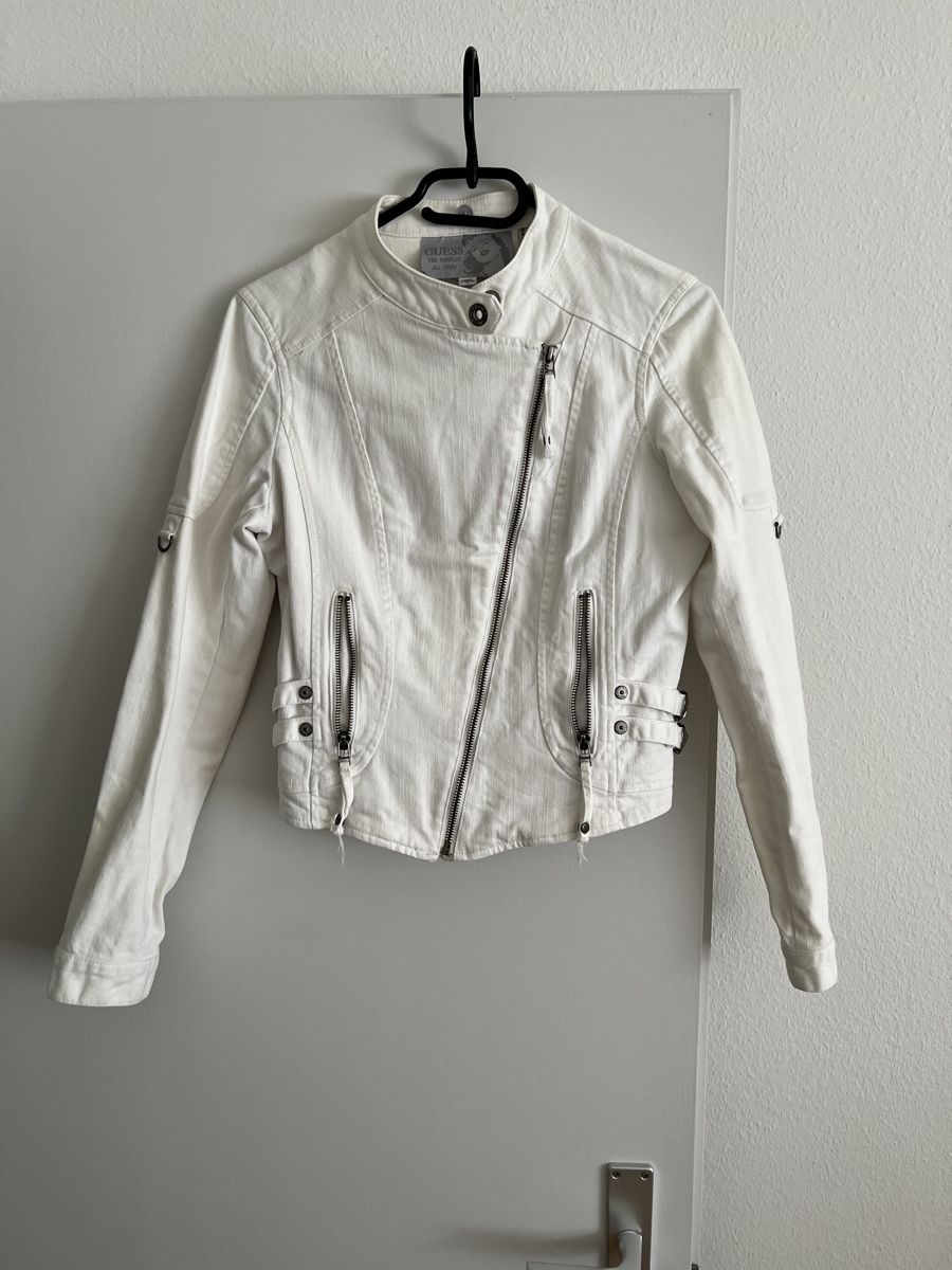 Guess Giacche: Guess weisse Jeansjacke - M – Usato da Rothrist venduto da FL_17