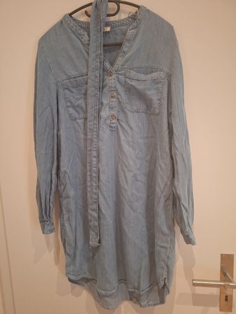 Jeanskleid C&A hellblau mit Bindegürteö