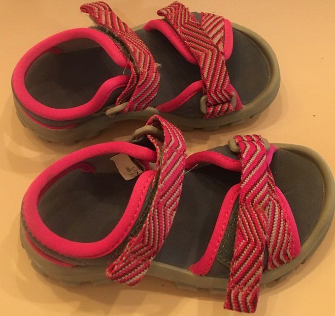 Scarpe per ragazzi: Kinder-Sandalen (23) – Usato da Grüningen venduto da tienda100 2