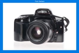 Minolta Dynax 5xi con obiettivo AF 35-70mm
