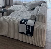 Sofa in Plüschcord beige