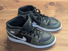 Air Jordan 1 Mid Sneakers, Medium Olive, Grösse 38.5