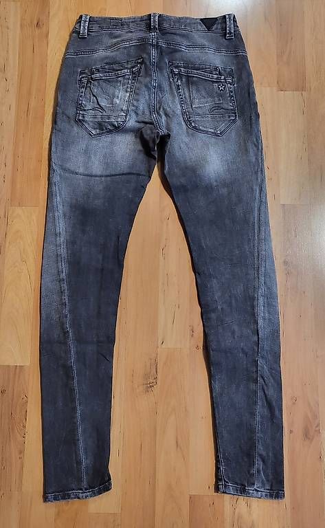 Pantaloni: Coole Hose von MOD Gr. 27 – Usato da Zwingen venduto da crazy84 1