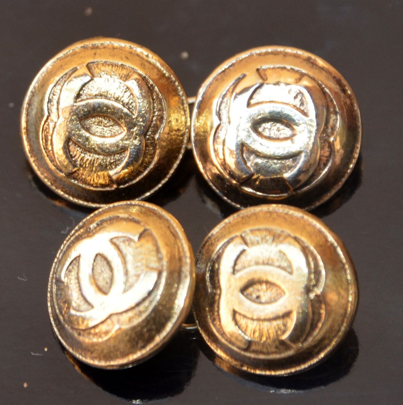Chanel Gemelli: Chanel Manschettenknöpfe / Boutons de manchette – Usato da Collonges venduto da Auganien 2