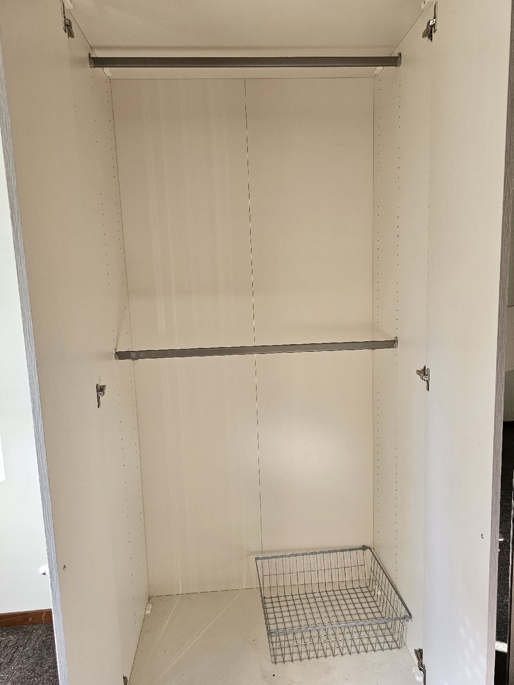 Schränke: armoire  – Gebraucht aus Bex von han_y7vw 1