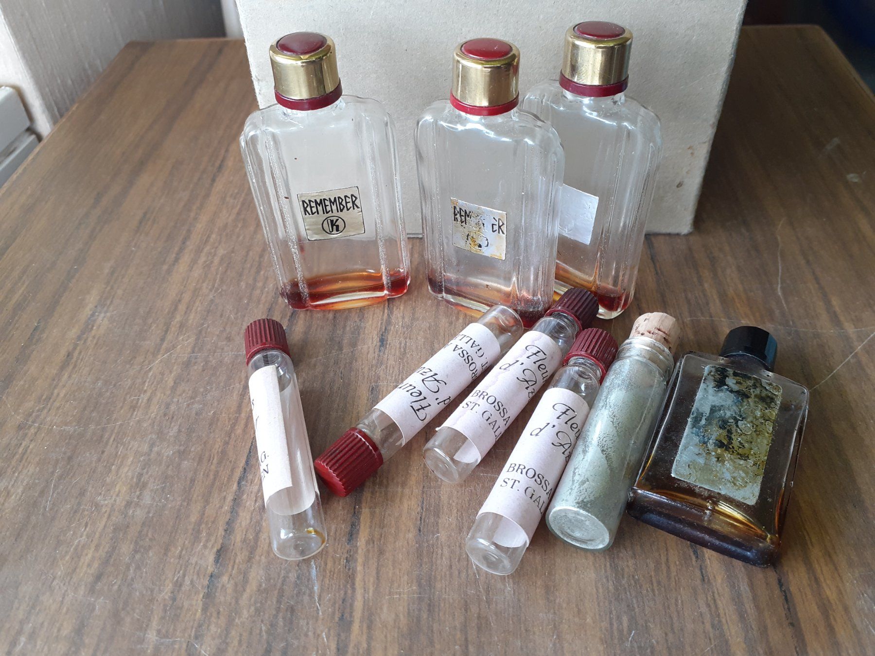 Flaconi: Parfum Flacons Sammlung – Usato da Mörschwil venduto da antiksalon 7
