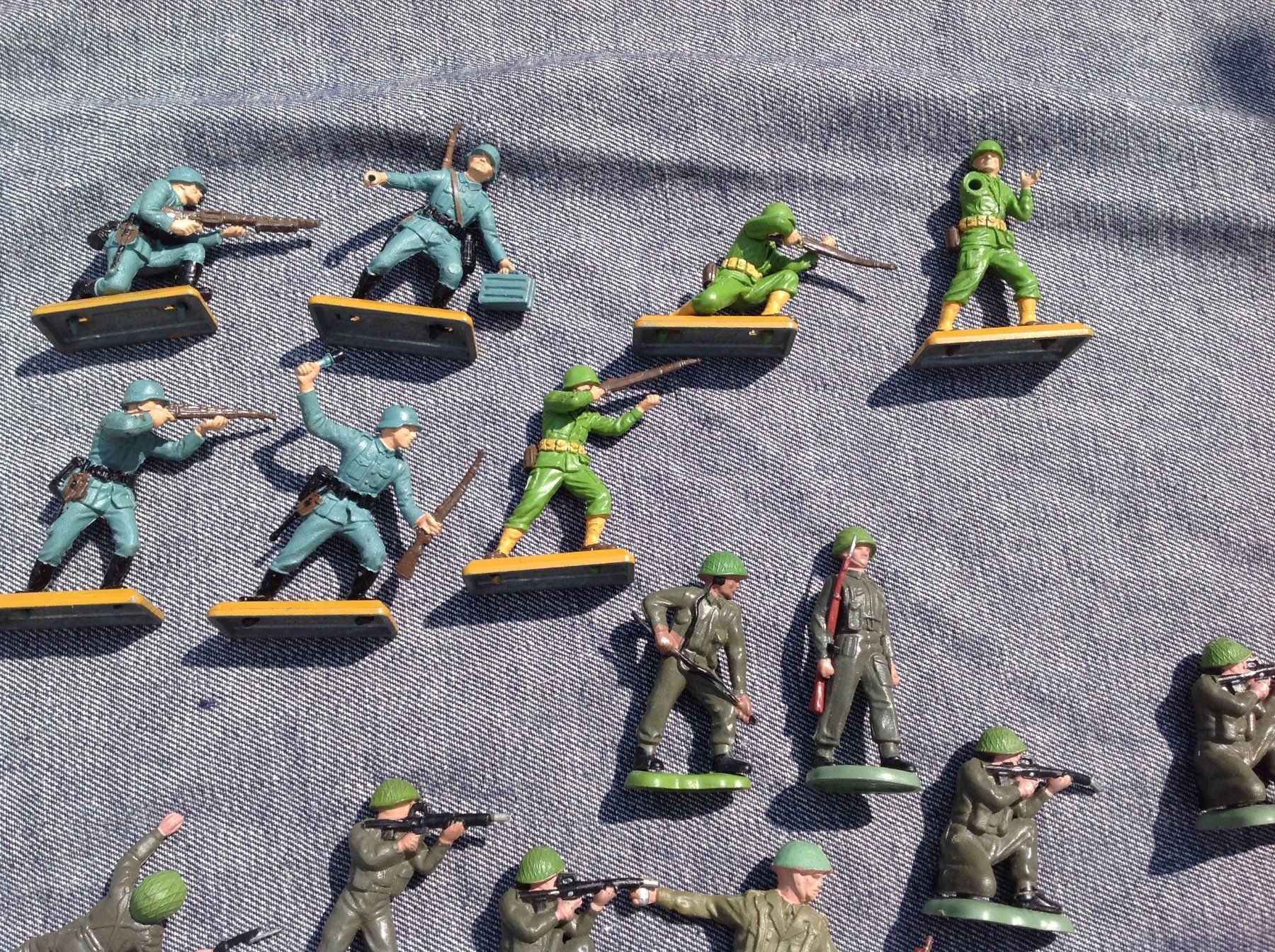 Britains Jouets: Britains - soldat WW2 - USA - Germany – D'occasion à Vuiteboeuf par broticaire 1