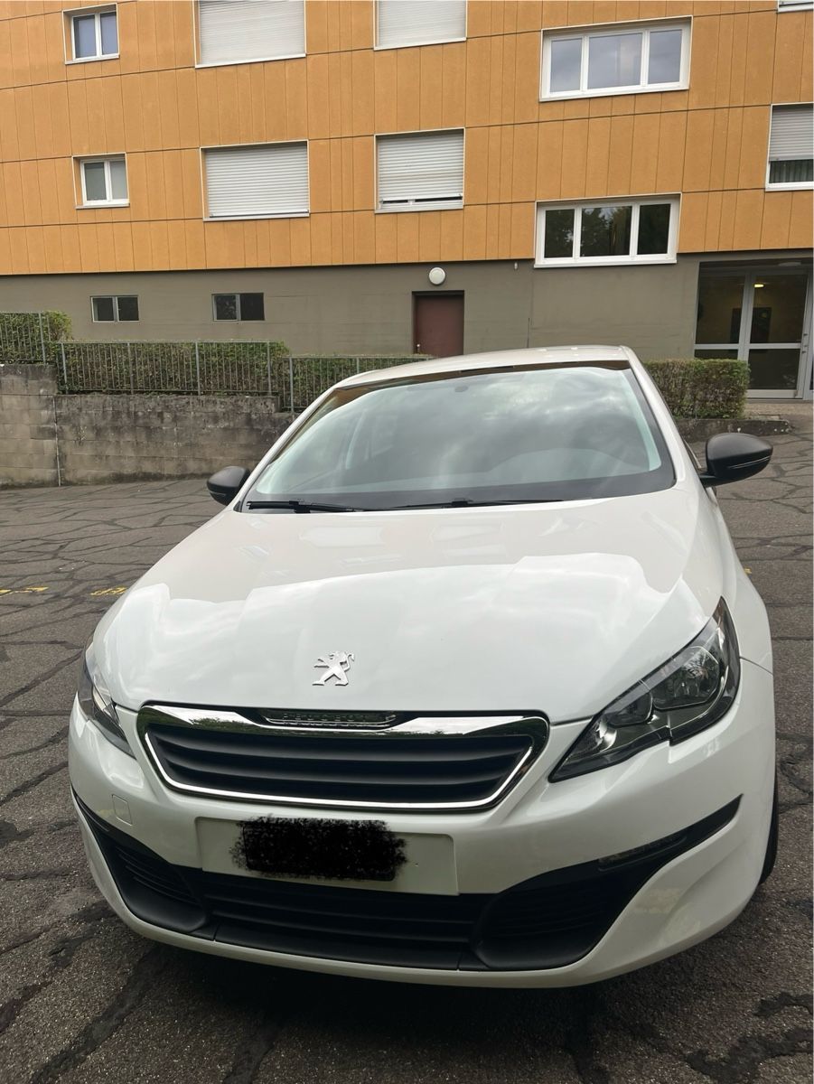Peugeot Autos: Peugeot 308 Weiss – D'occasion à Steinmaur par joe_xt5m