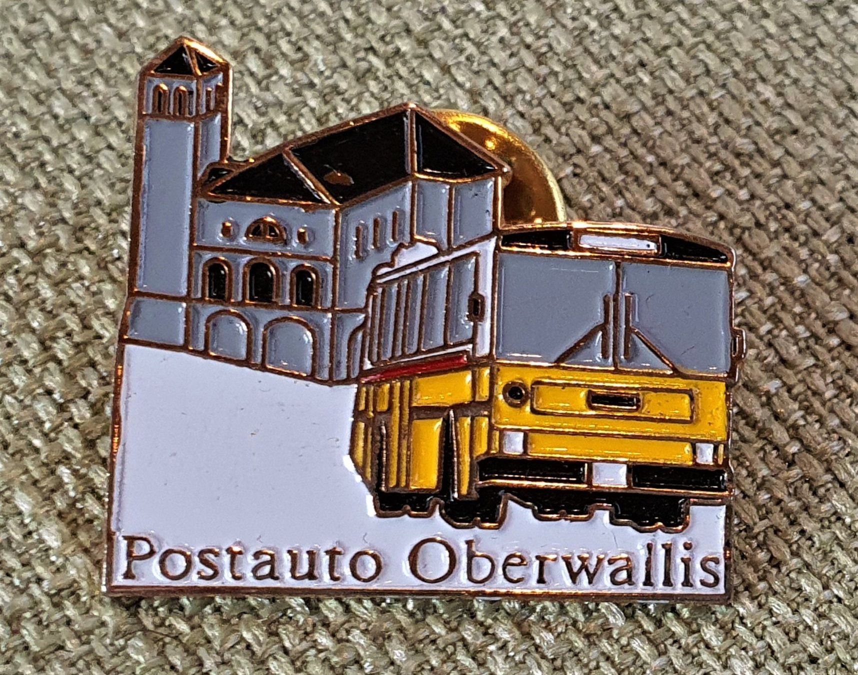 Placchette & Badge: A368 - Pin PTT Post Postauto Postbus Bus Oberwallis – Usato da Reinach BL venduto da Boston-Verkauf