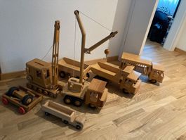 Holzspielzeug Baufahrzeuge Set Vintage guter Zustand
