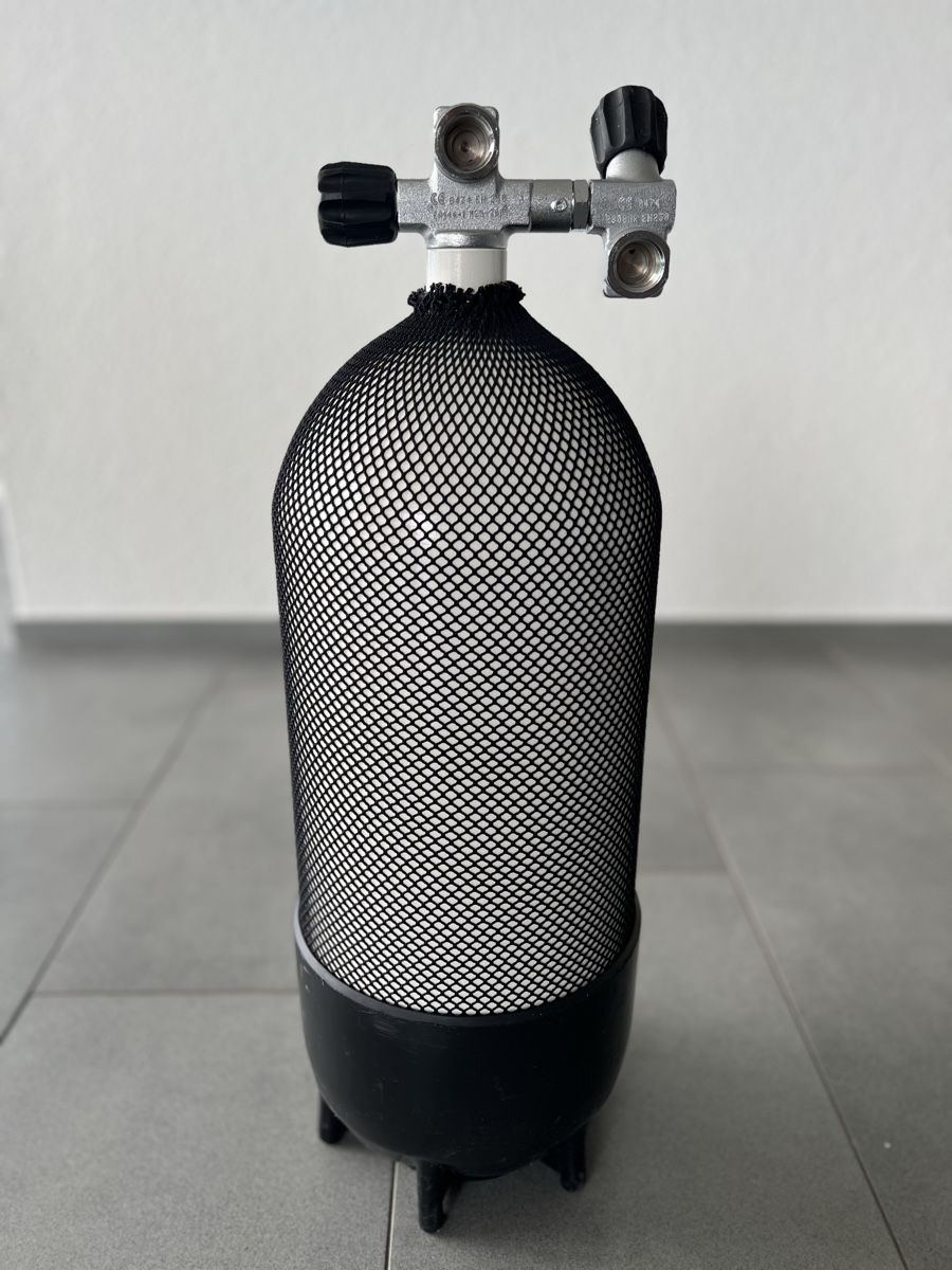 Tauchflaschen: Tauchflasche 15 Liter Stahl mit Doppelventil – Gebraucht aus Eschenbach SG von gamper02
