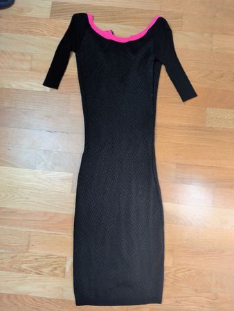 Marciano Guess Dress 🖤 🩷, size XS-S - knitted
