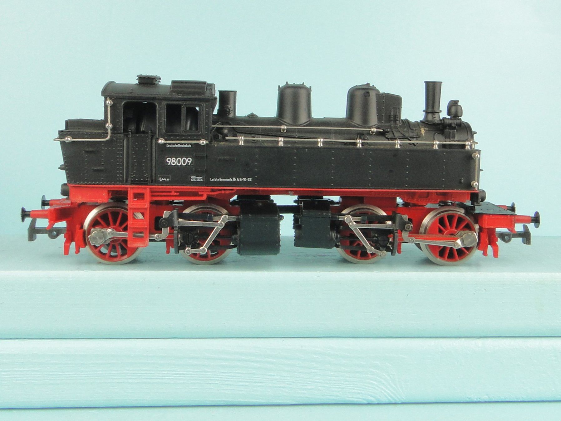 Rivarossi Modellini di ferrovie: Rivarossi 1340 BR 98, DEFEKT – Difettoso da Bülach venduto da cann11 2