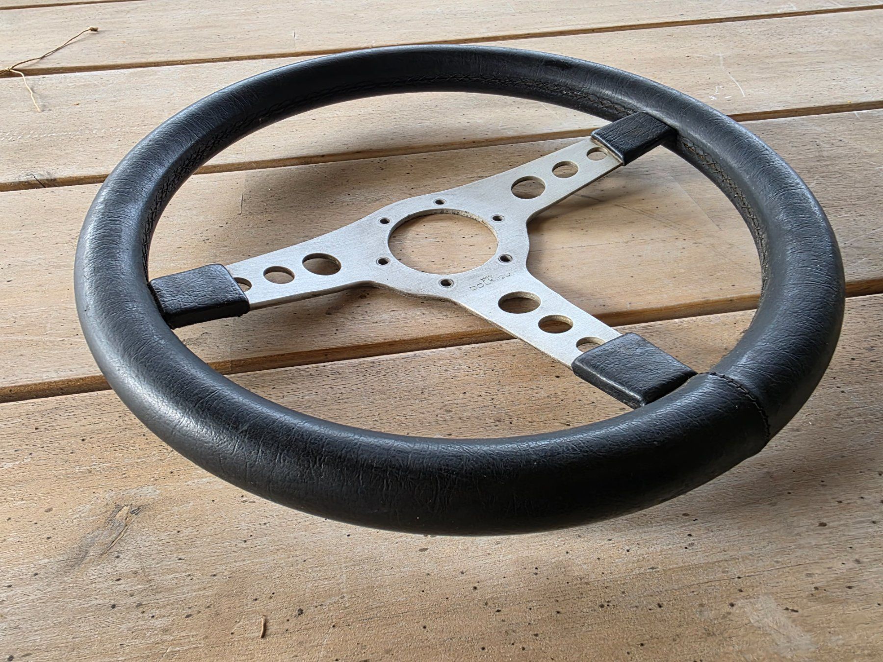 Toutes les pièces auto: altes Oldtimer Lenkrad Auto Youngtimer Zubehör Volking 38cm – D'occasion à Walterswil BE par Lonitti 1