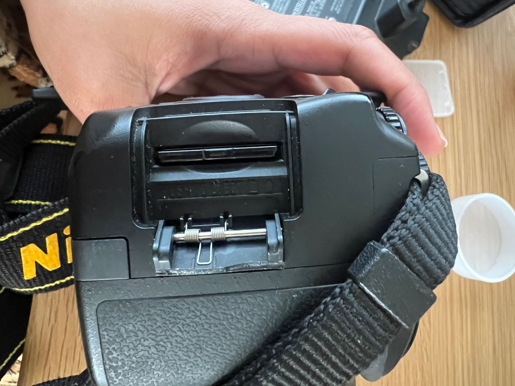 Nikon Kamera: Nikon D3100 mit 2 Objektiven und externem Blitzgerät – Gebraucht aus Sissach von sHeeiLa01 5