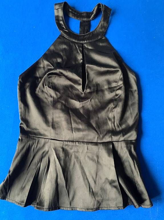Top: Koucla Top Satin Peplum Gr. s – Usato da St. Gallen venduto da mar_rkm7 2