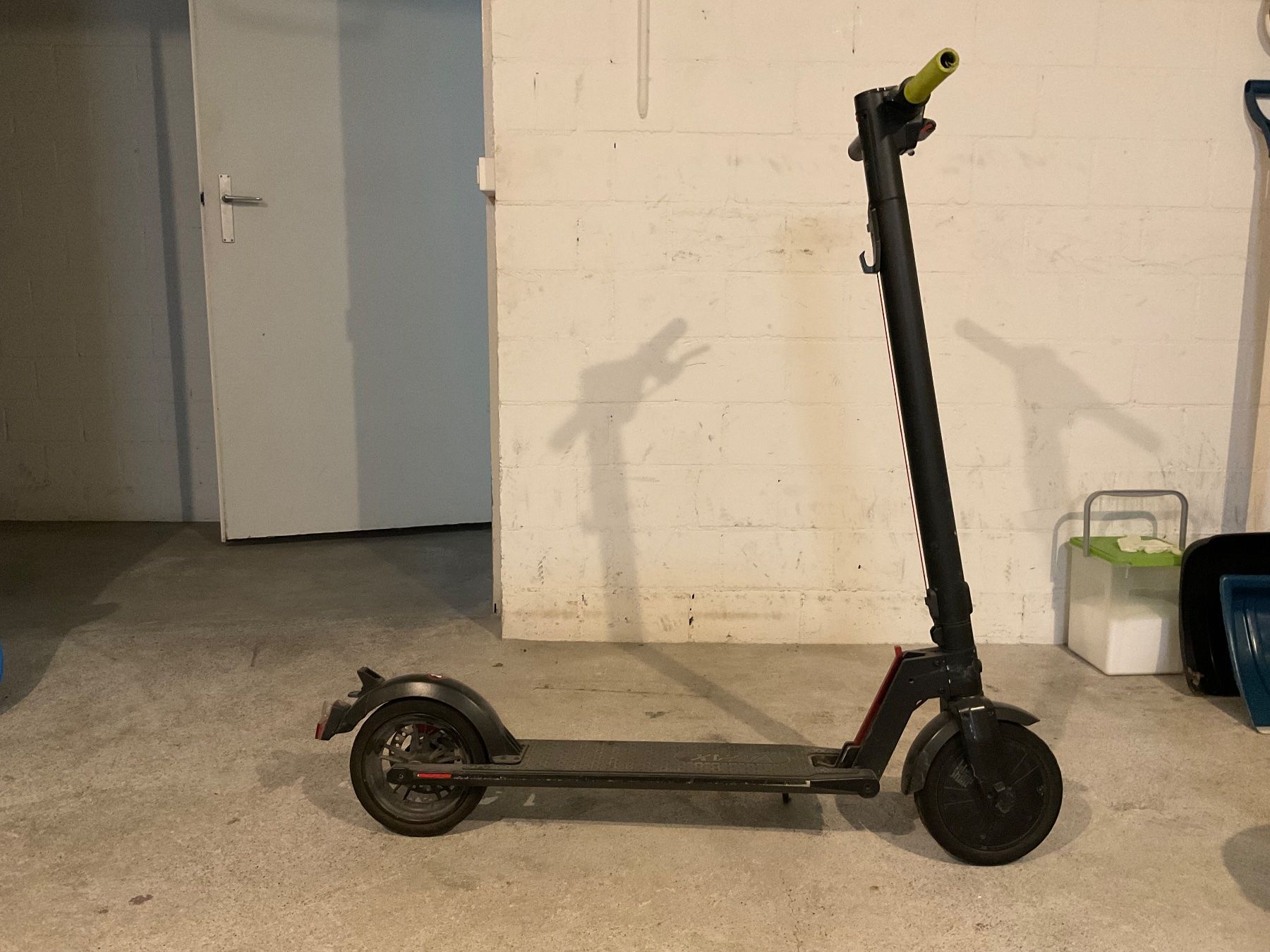 Scooters: VMAX R90 E-Scooter – Defekt aus Hombrechtikon von spookycat 2
