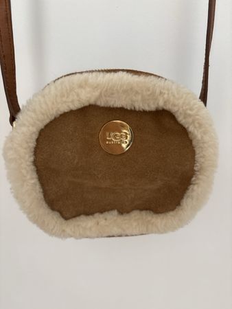 Ugg Umhängetasche braun mit Lammfellbesatz guter Zustand
