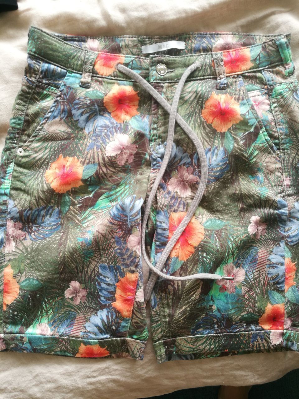 Pantaloni: Tolle MAC Bermuda 36/38 – Nuovo (secondo la descrizione) da Bern venduto da M.J.R.