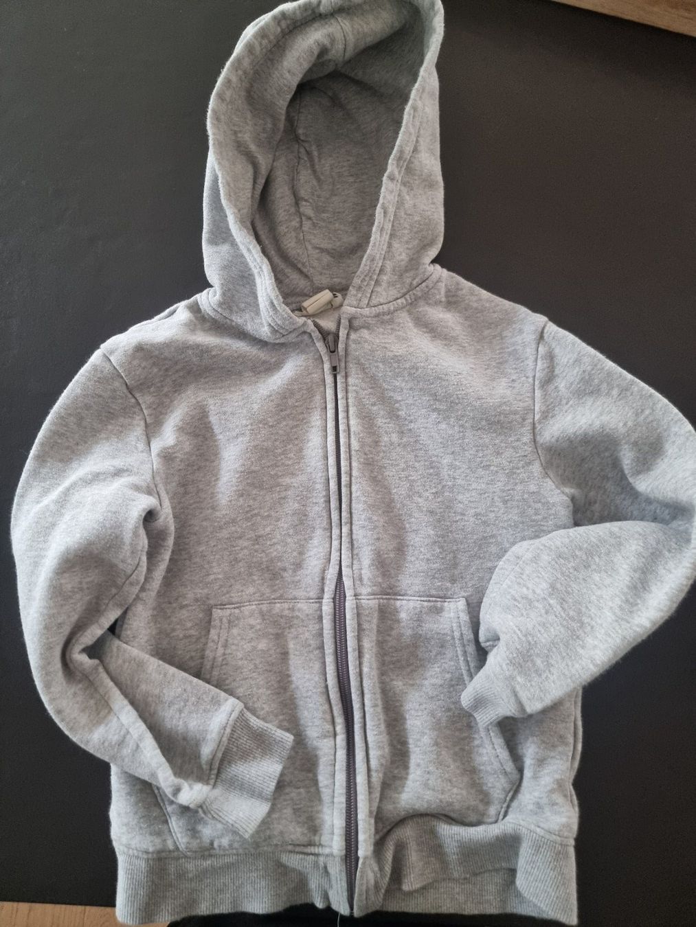 H&M Jacken & Mäntel: H&M Sweatjacke, 122/128 – Gebraucht aus Buttikon SZ von Limo180