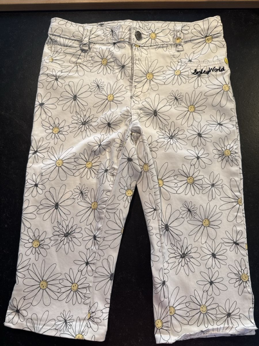 Pantaloni: kurze Jeans, Gr. 134 – Usato da Grabs venduto da Shelly_87