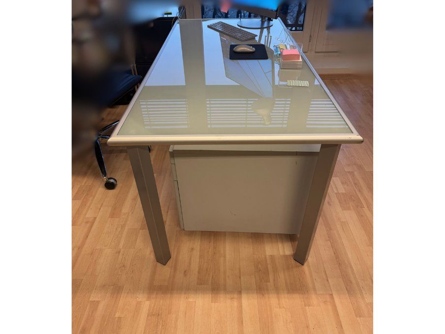 Tavoli: Glastisch Büro / Esszimmer – Usato da Zürich venduto da Mind11