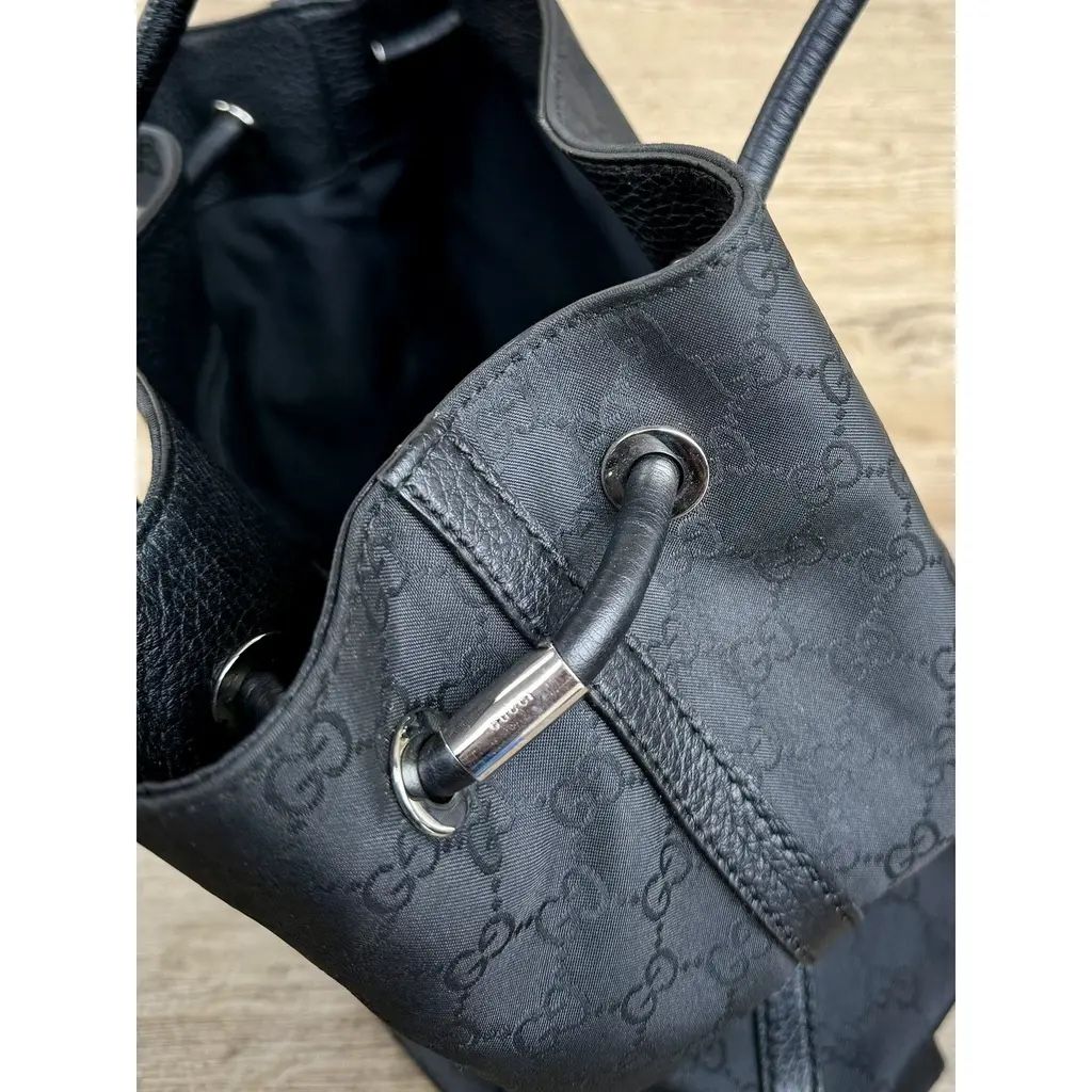 Gucci Borse da donna: Gucci Nylon Gifford Tote Bag 30x32cm – Usato da Seuzach venduto da jess3983 7