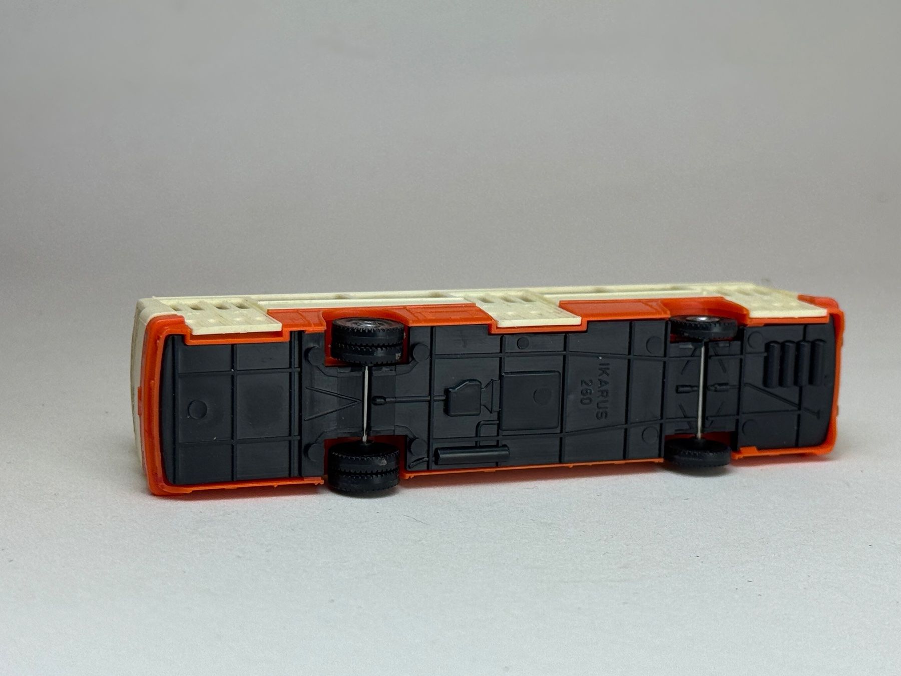 Modellini d'auto: GB-Ikarus 250 Bus orange weiss – Usato da Elm venduto da Wikmtz 2