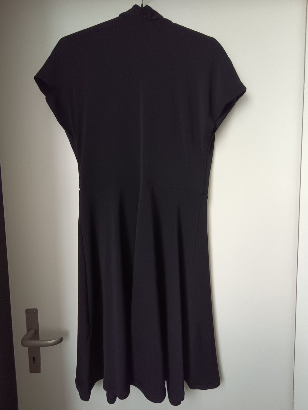H&M Vestiti: Kleid H&M Schwarz, Gr.M – Nuovo (secondo la descrizione) da Zug venduto da Annina29 2