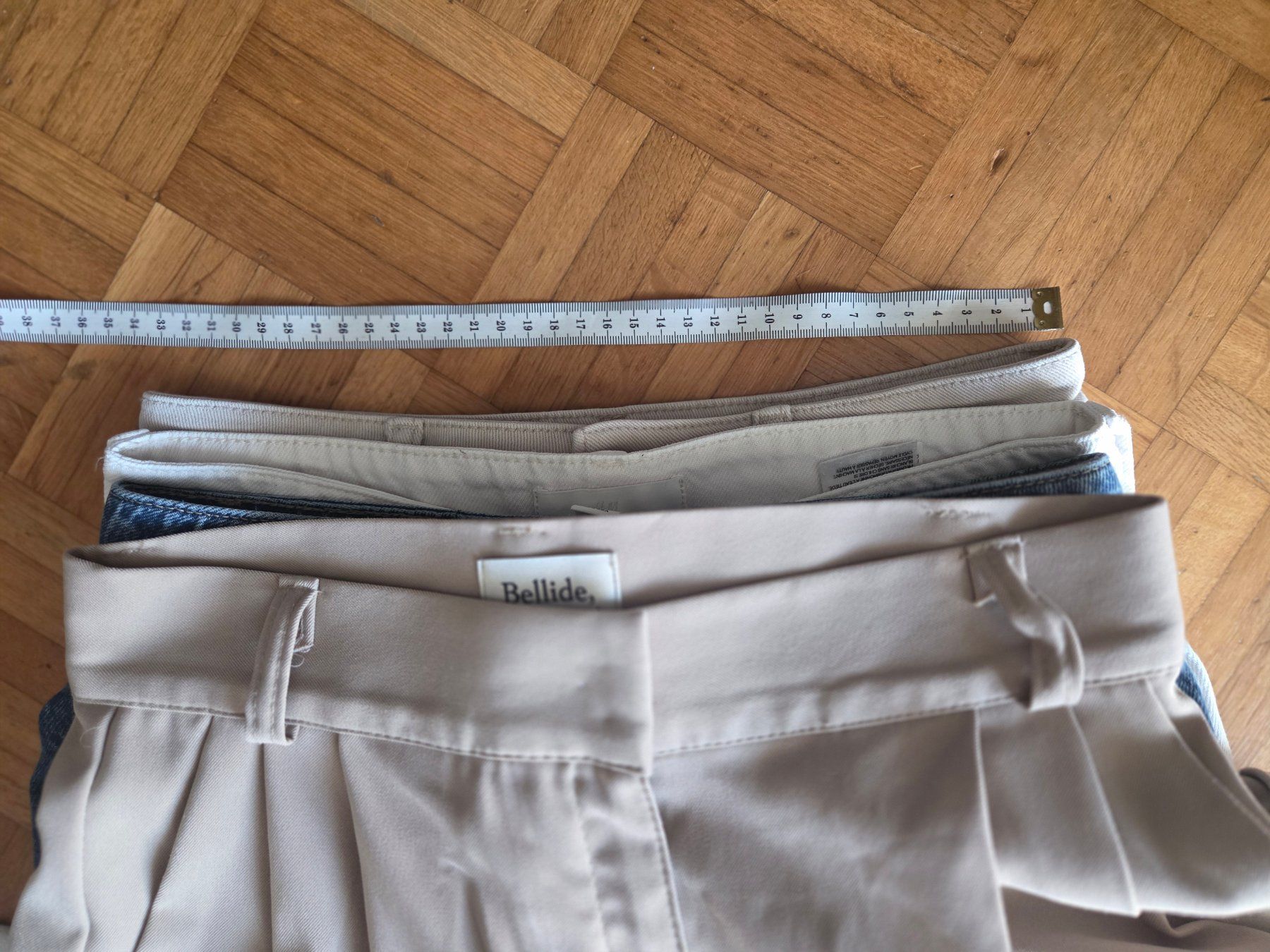 Pantaloni: 4 paar Hosen Gr. 36 – Usato da Basel venduto da grandfamily 6