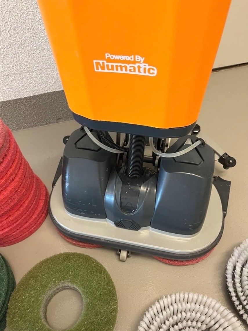 Toutes les machines: Taski Swingo 250 (Numatic) – D'occasion à Biglen par pre_l9ml 4