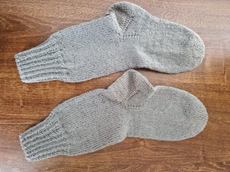 handgestrickte Socken Gr. 43