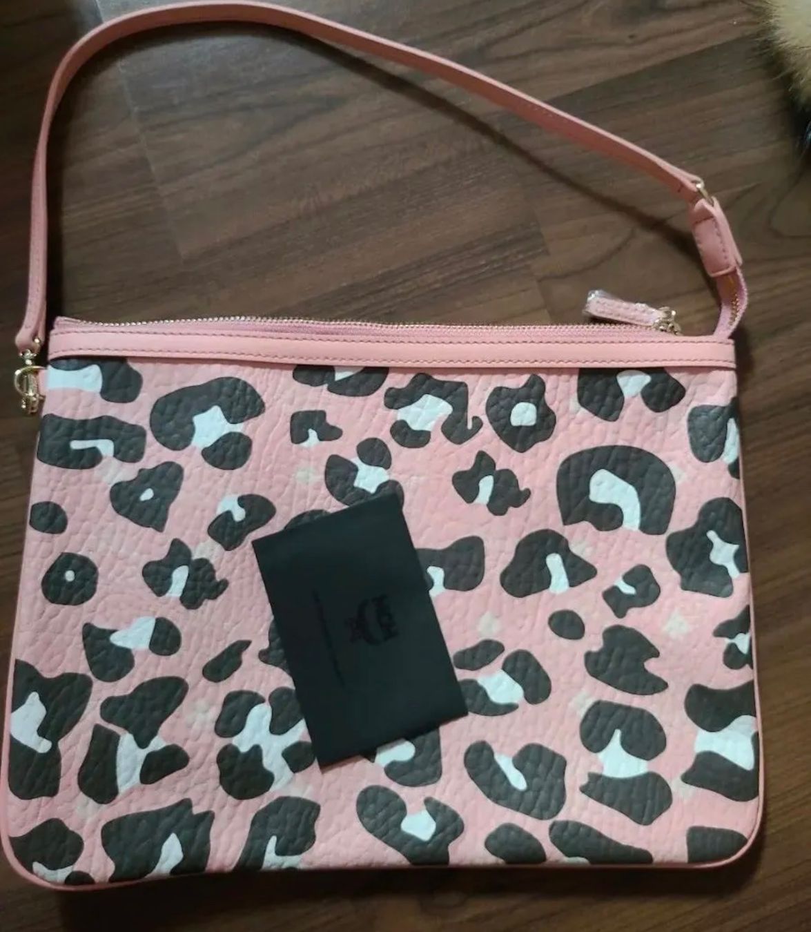 Mcm Taschen für Damen: MCM Pochette Leo Animal – Neu (gemäss Beschreibung) aus Triesen von atos87