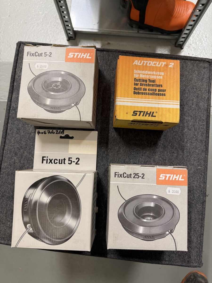 Stihl Tutti gli attrezzi: Div. Fadenköpfe Stihl – Nuovo (secondo la descrizione) da Lenzburg venduto da billistar