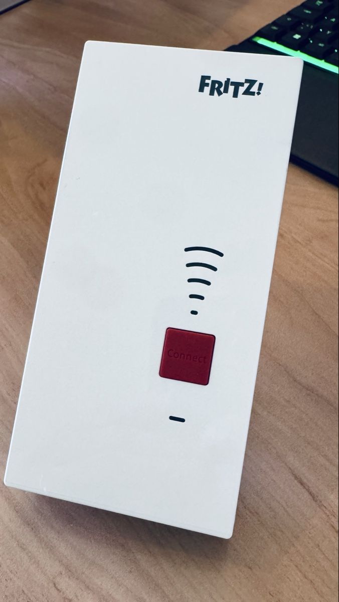 Avm WiFi: AVM FRITZ!Repeater 2400 WLAN Repeater – Usato da Kaltbrunn venduto da RacingPoint.ch