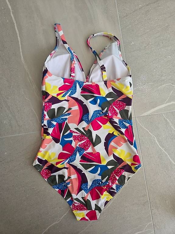 Costumi da bagno & Bikini: Badeanzug Bonprix Grösse 44 – Nuovo (secondo la descrizione) da Wängi venduto da Bibo4. 2
