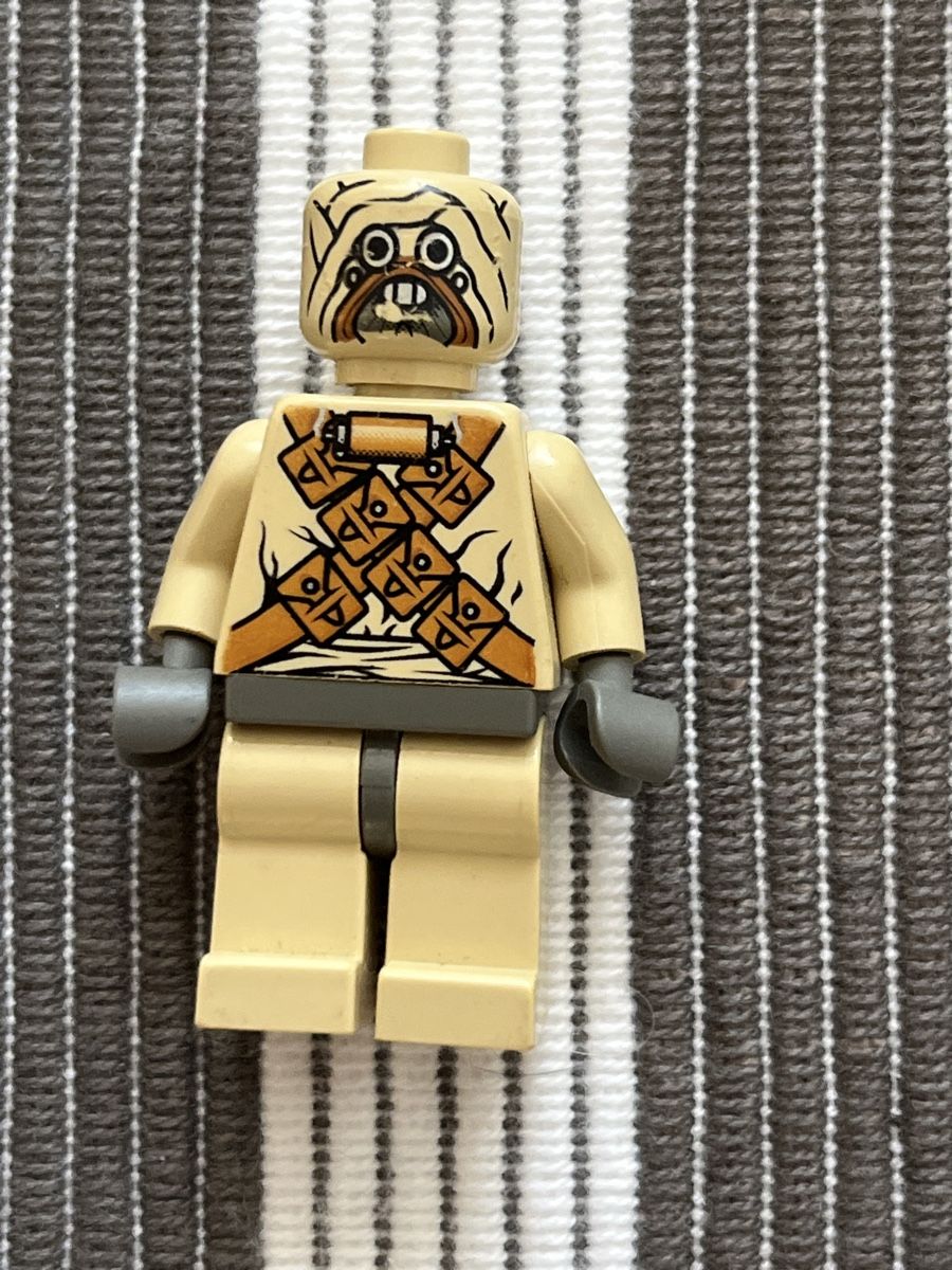 Lego Statuette: LEGO Star Wars Tuskenräuber Figur – Usato da neuenhof venduto da cocoros