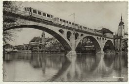 BREMGARTEN Brücke mit Bahn